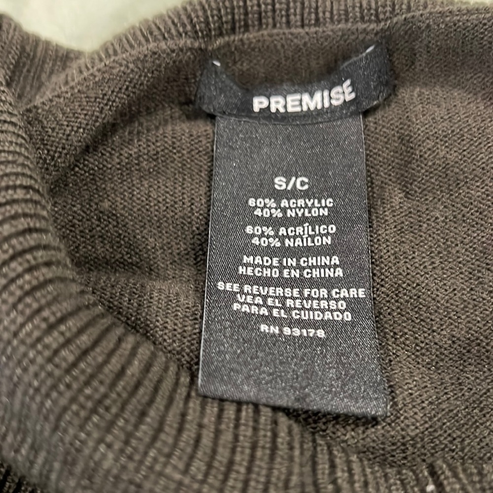 Long sleeve thin sweater